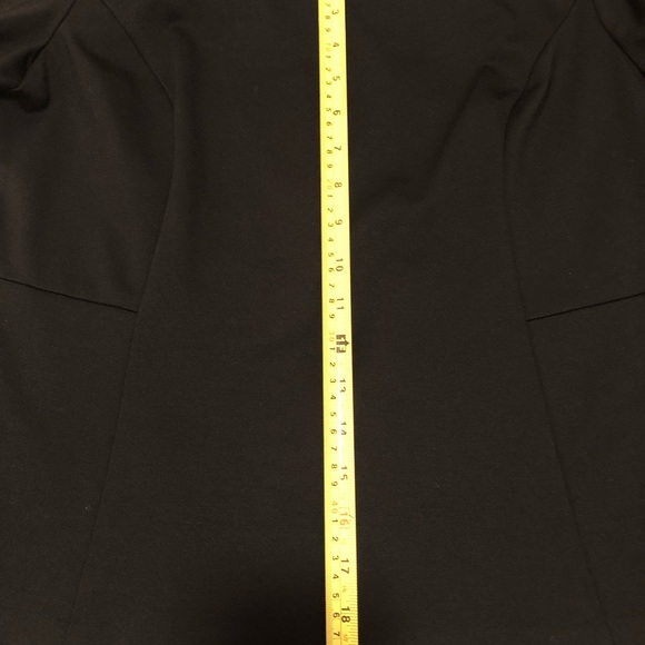 Le Chateau size L black dressy top - Picture 7 of 11